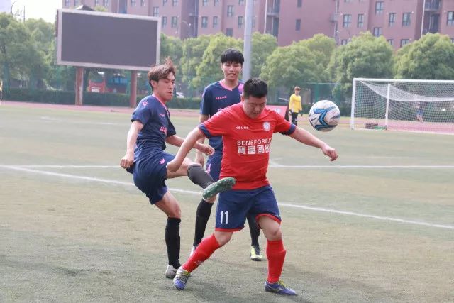 两人在英超对瓜氏曼城参与10+球：孙兴慜和萨拉赫